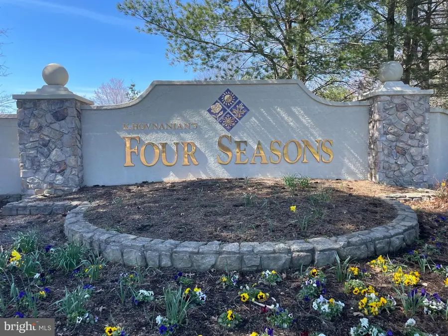 18 Ambrose Dr, Columbus, NJ 08022 - #2