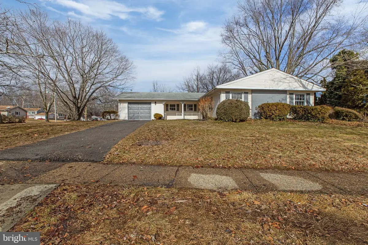 199 Northampton Dr, Willingboro, NJ 08046 - #1