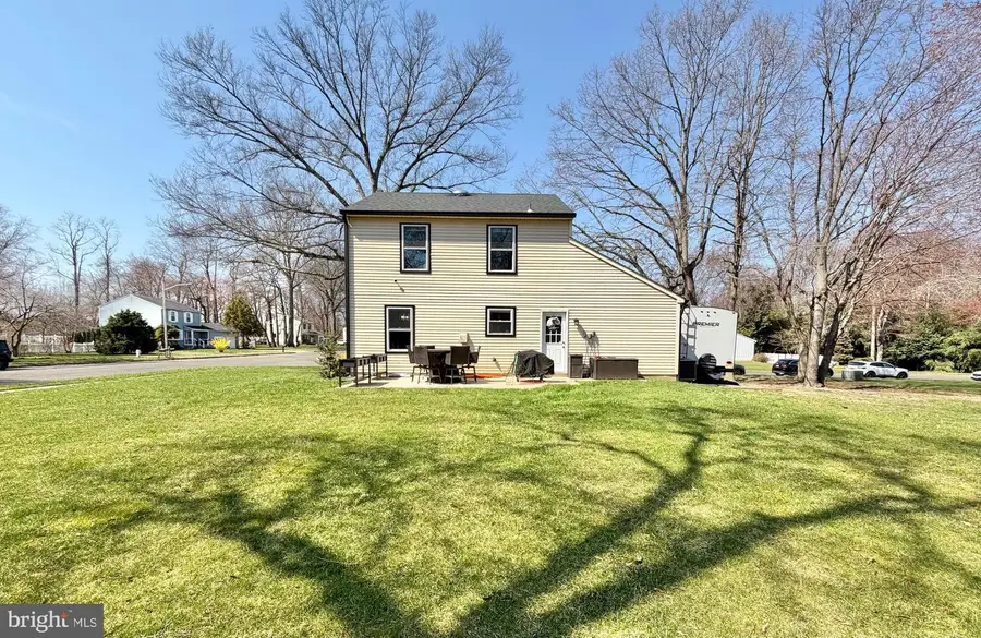 3 Evergreen Ln, Burlington, NJ 08016 - #2