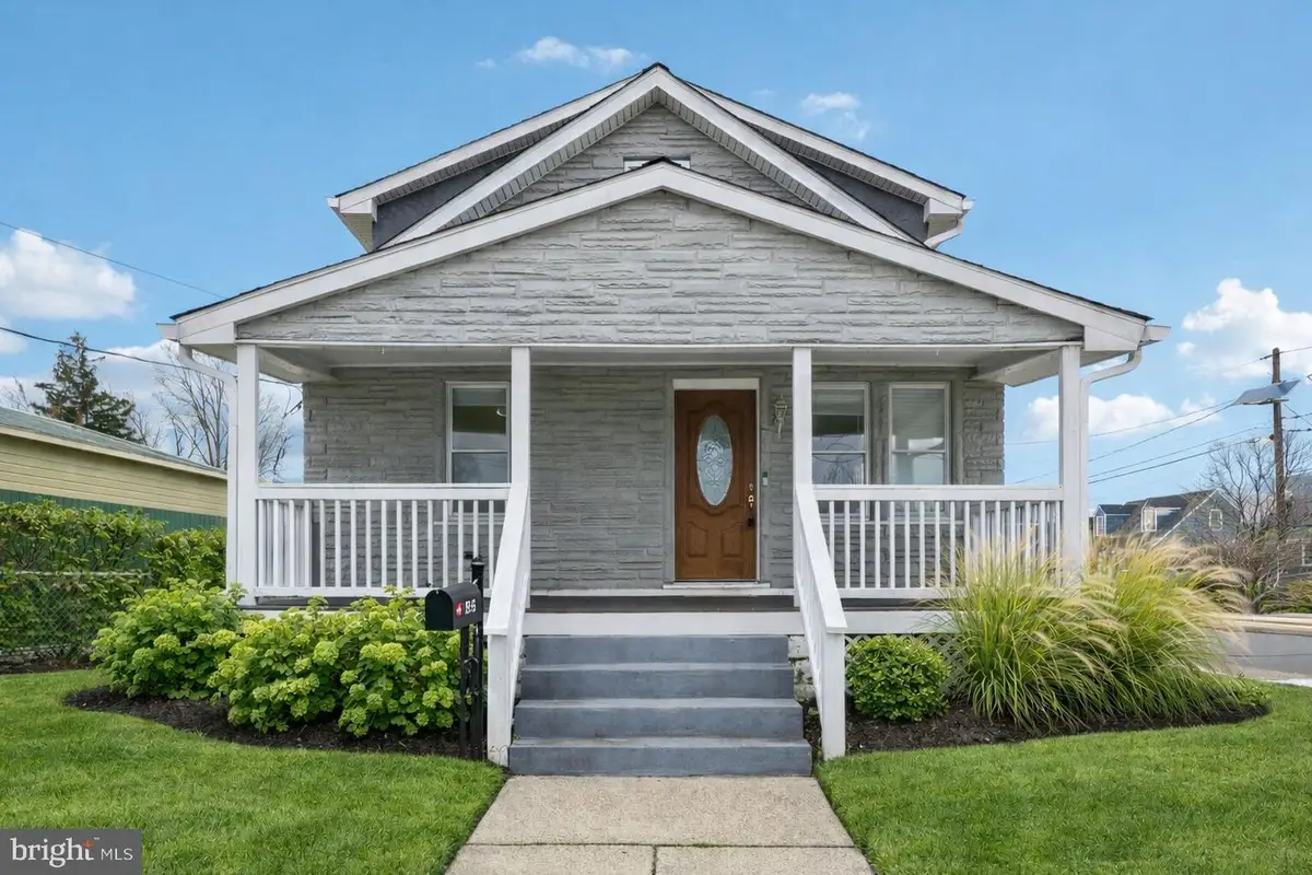 652 Park Ave, Burlington, NJ 08016 - #1