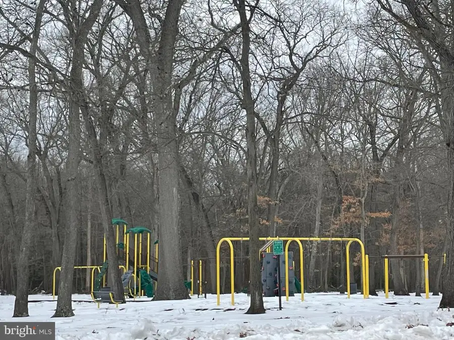 5 Surrey Ct, Mount Holly, NJ 08060 - #3