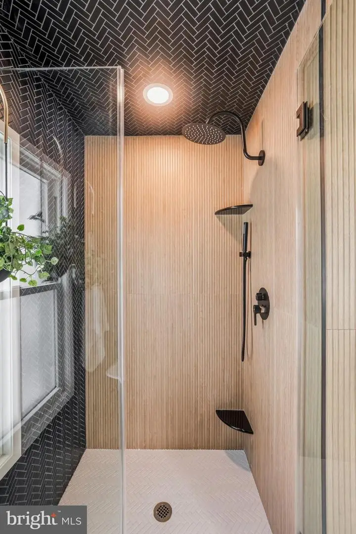 129 S Church St, Moorestown, NJ 08057 - #2