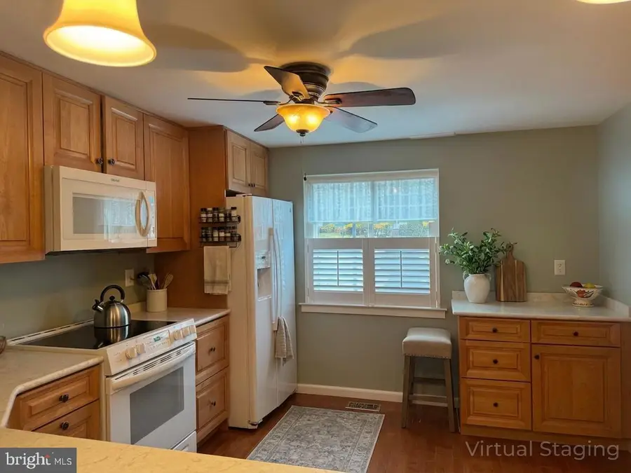 10 E Close Dr, Moorestown, NJ 08057 - #2