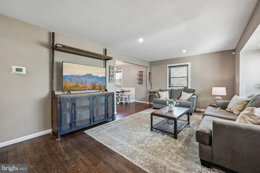 904 Geneva Ave, Delran, NJ 08075 - #3