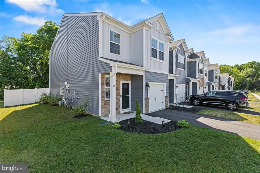 25 Katherine Dr, Burlington, NJ 08016 - #3