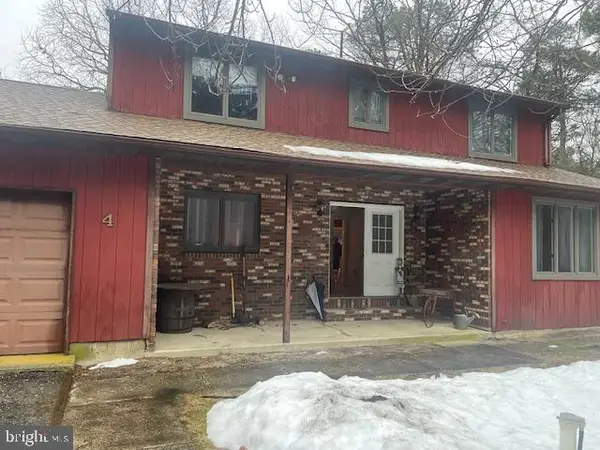 4 Canal St, CHATSWORTH, NJ 08019