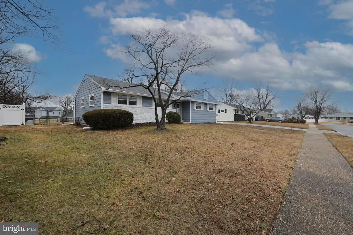 1108 Laurel Rd, Beverly, NJ 08010 - #1