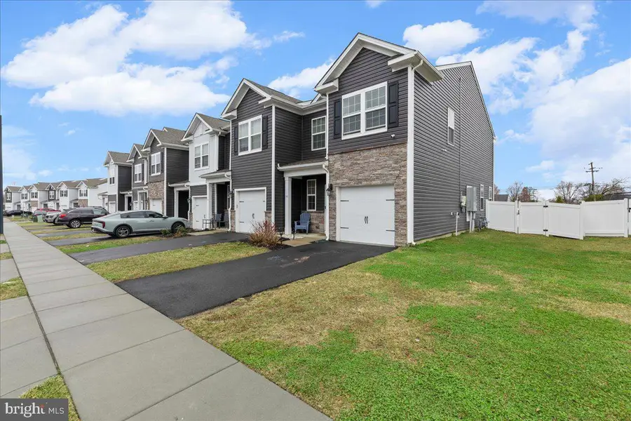 14 Peregrine Way, Burlington, NJ 08016 - #2