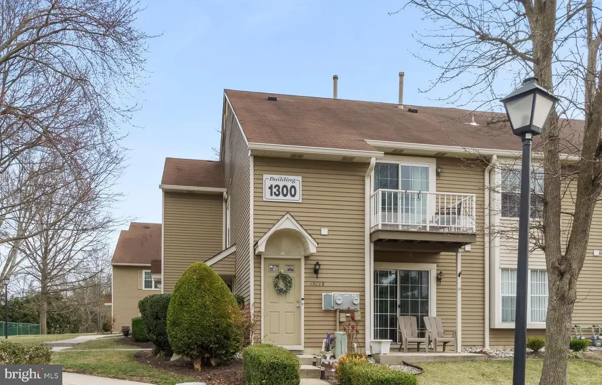 1302-b Sedgefield Dr, Mount Laurel, NJ 08054 - #1