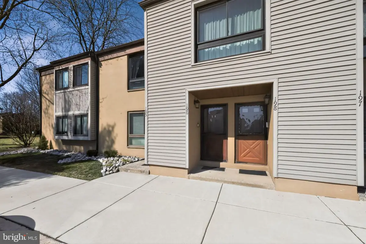 196 Hunter Ct, Marlton, NJ 08053 - #1