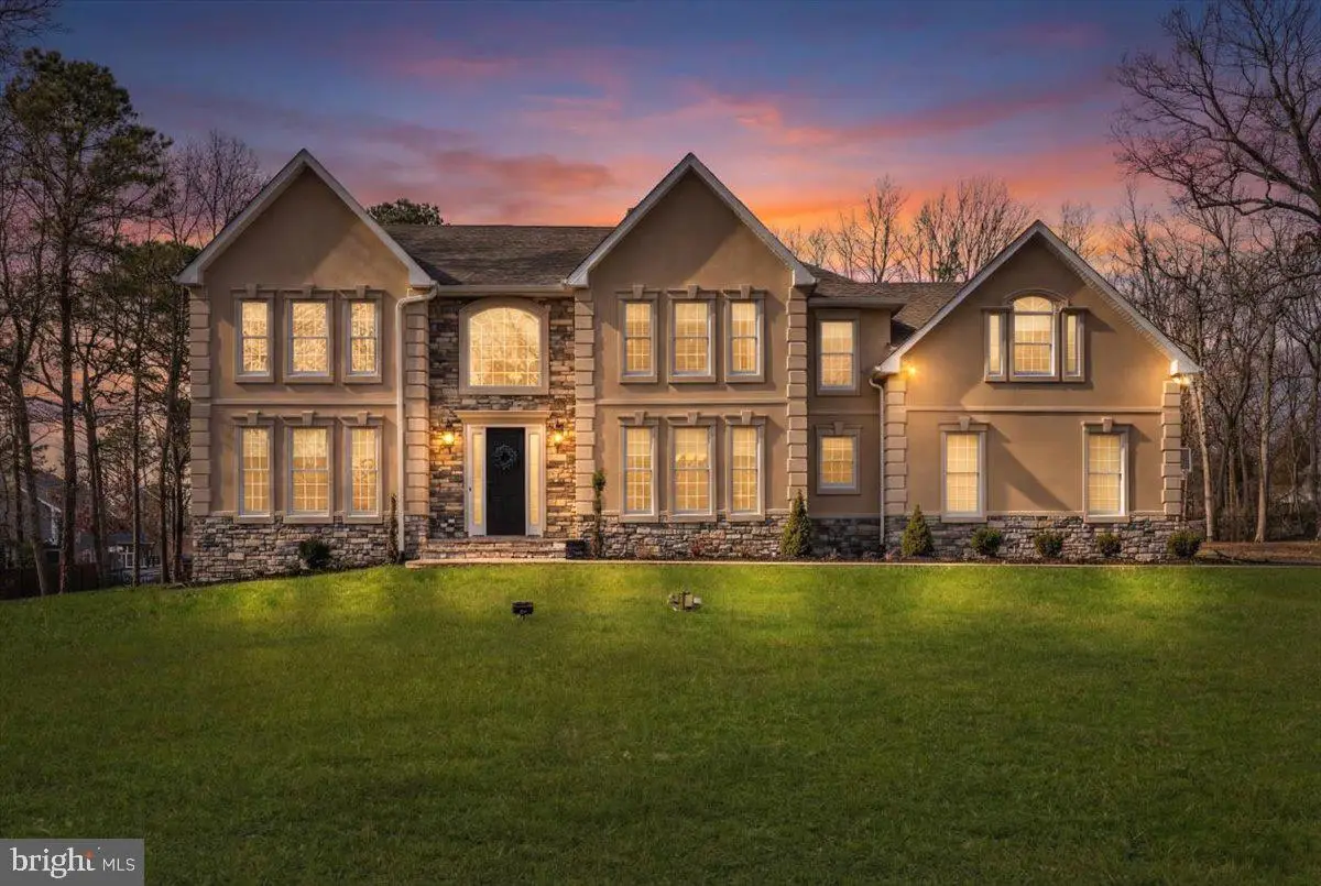 50 Constitution Dr, Southampton, NJ 08088 - #1