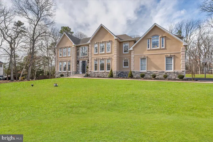 50 Constitution Dr, Southampton, NJ 08088 - #3