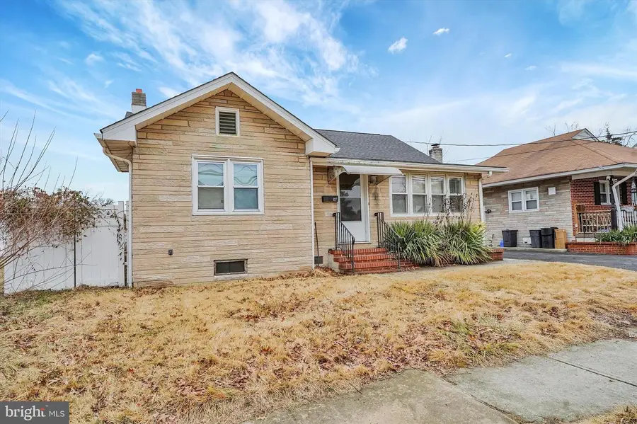 827 Olive St, Roebling, NJ 08554 - #2