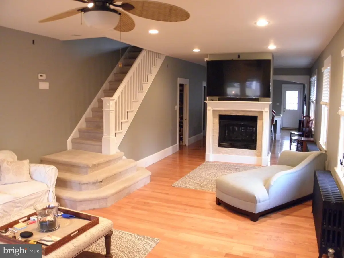 350 Elm Ave, Burlington, NJ 08016 - #1