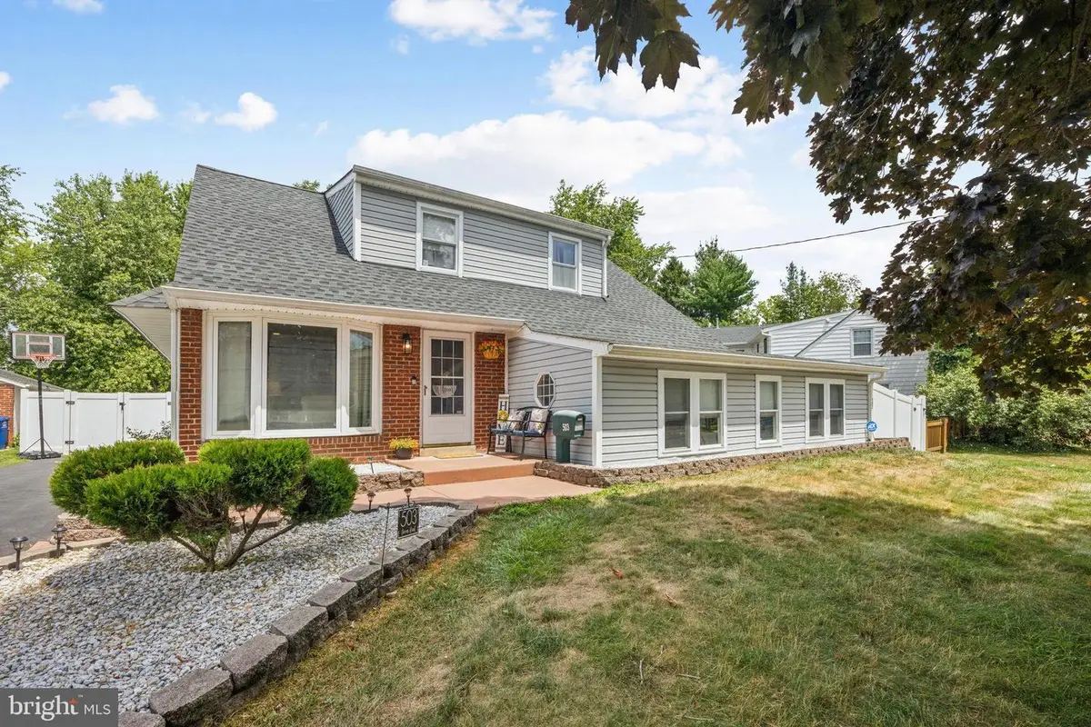 503 Devon Rd, Moorestown, NJ 08057 - #1