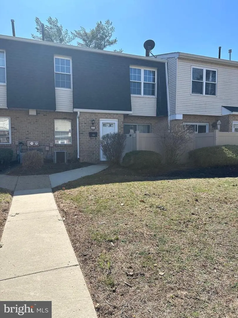 2176 Harbour Dr, Palmyra, NJ 08065 - #2