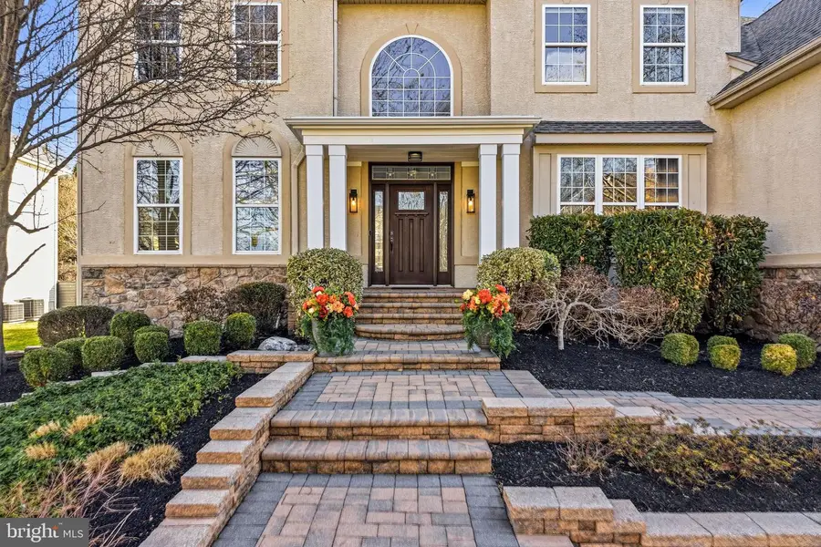 16 Windermere Dr, Moorestown, NJ 08057 - #3