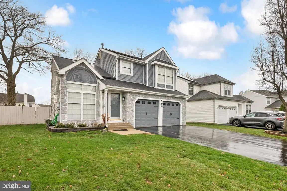 6 Berkely Dr, Burlington, NJ 08016 - #1