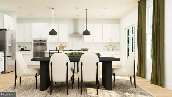 13 Red Barn Ln, BORDENTOWN, NJ 08505