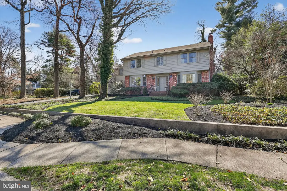 210 E Oak Ave, Moorestown, NJ 08057 - #1