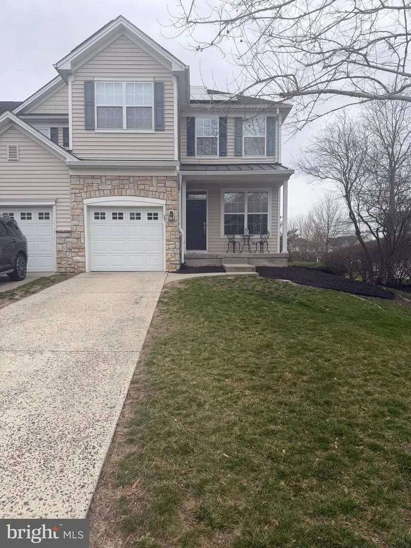 27 Compass Cir, Mount Laurel, NJ 08054 - #1