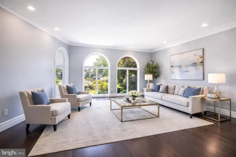 712 Kimberly Dr, Moorestown, NJ 08057 - #3