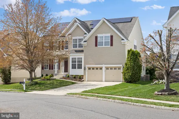 62 Meadow Run Rd, BORDENTOWN, NJ 08505