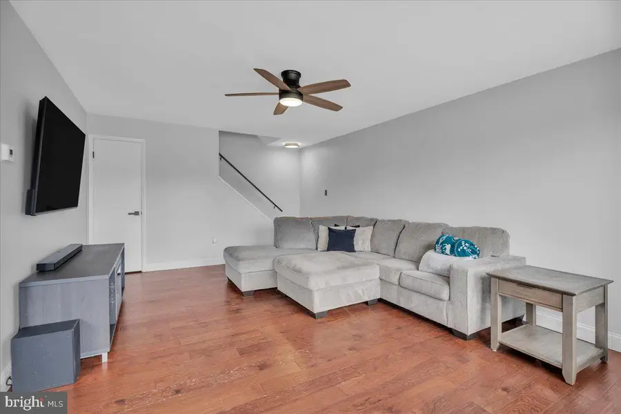 2061 Harbour Dr, Palmyra, NJ 08065 - #3