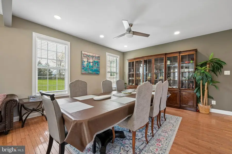 25 Sherwood Ln, Columbus, NJ 08022 - #3