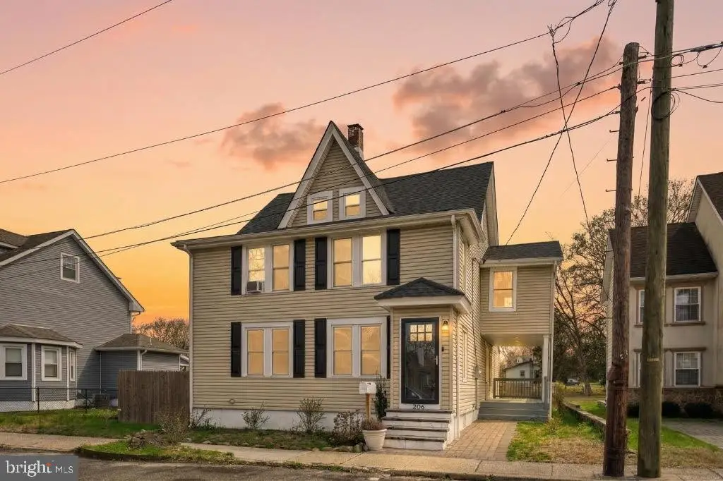 206 Chestnut St, Mount Holly, NJ 08060 - #1