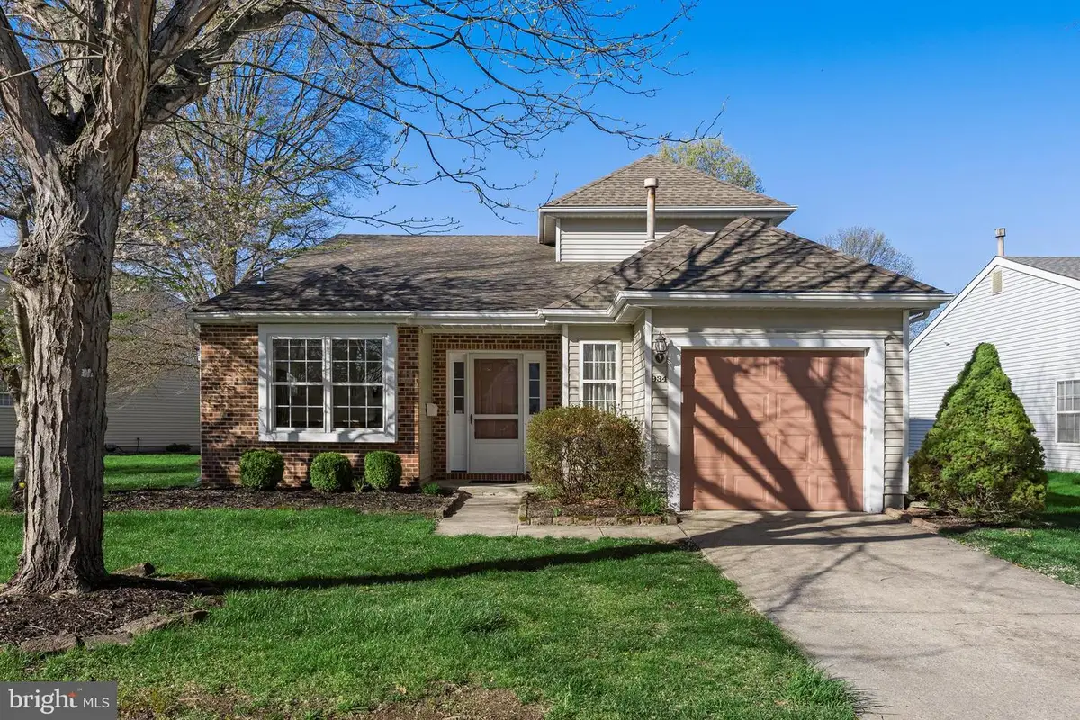 934 Larkspur Pl S, Mount Laurel, NJ 08054 - #1