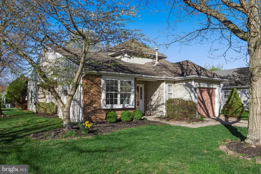 934 Larkspur Pl S, Mount Laurel, NJ 08054 - #2