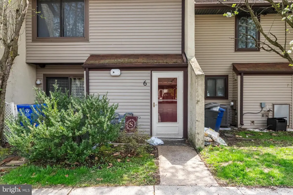 6 W Azalea Ln, Mount Laurel, NJ 08054 - #1