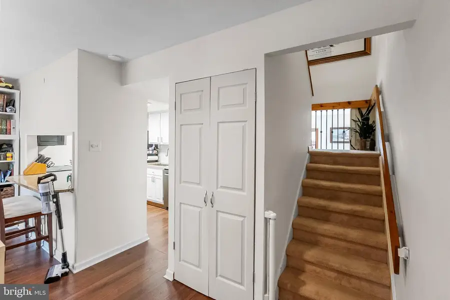 6 W Azalea Ln, Mount Laurel, NJ 08054 - #3