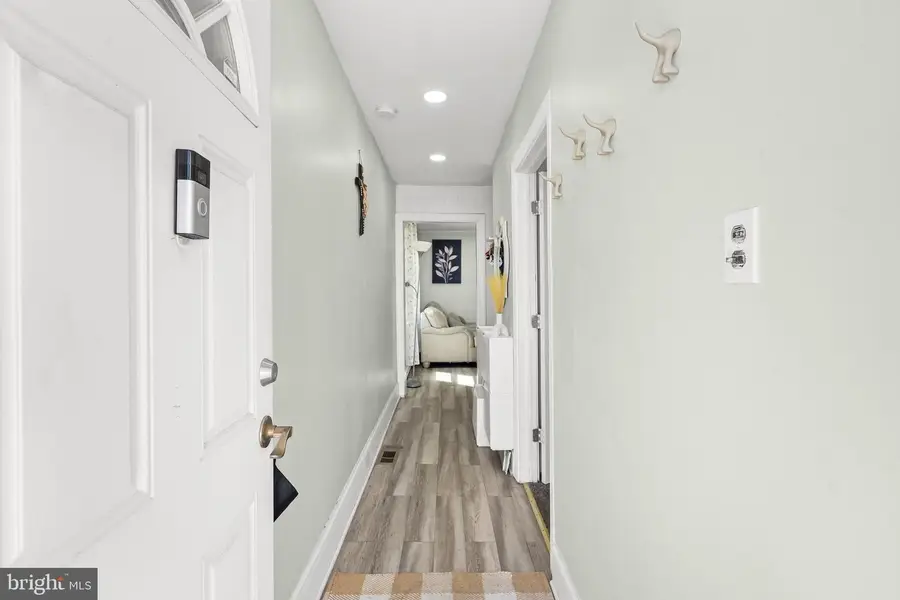 560 York St, Burlington, NJ 08016 - #3