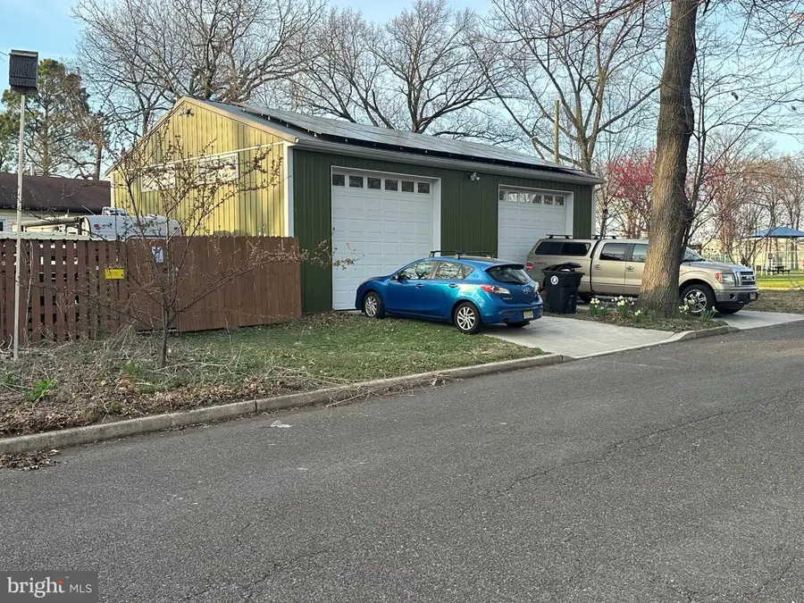 728 S Warrington Ave, Cinnaminson, NJ 08077 - #3