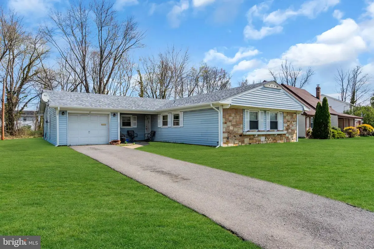 27 Genesee Ln, Willingboro, NJ 08046 - #1