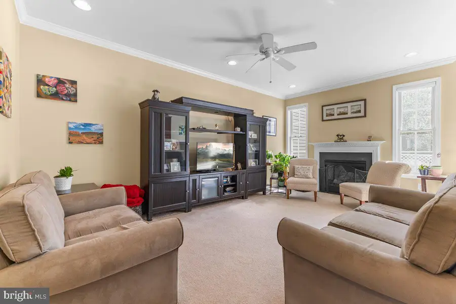 24 Farmington Ct, Bordentown, NJ 08505 - #3