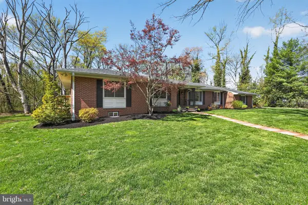 35 Oriole Way, MOORESTOWN, NJ 08057