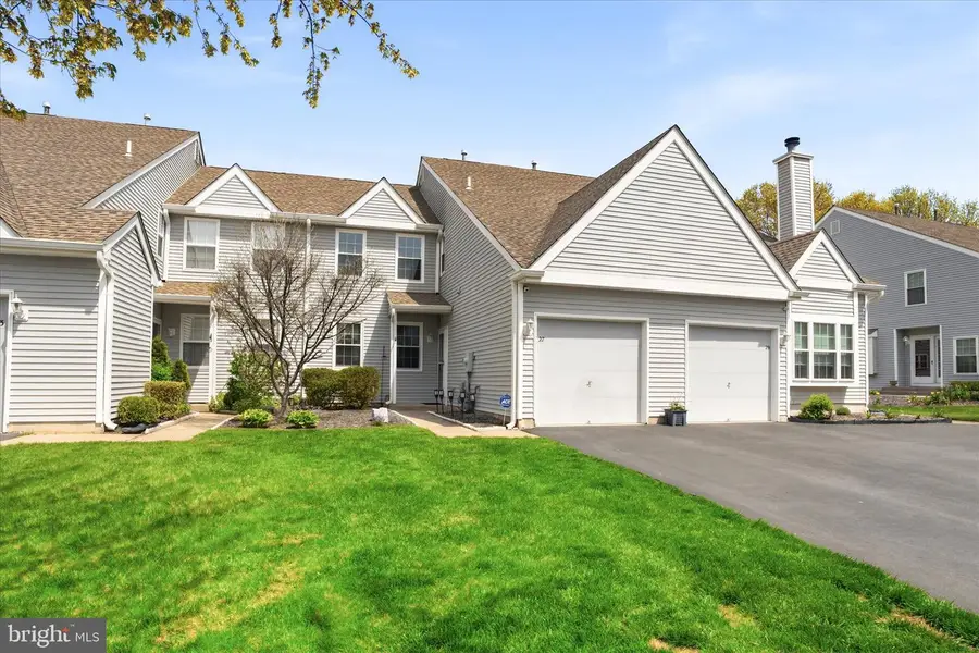 27 Aspen Ct, Bordentown, NJ 08505 - #2