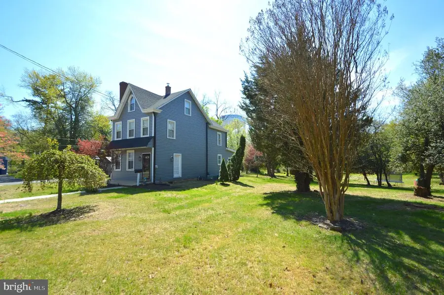 188 Church St E, Beverly, NJ 08010 - #2