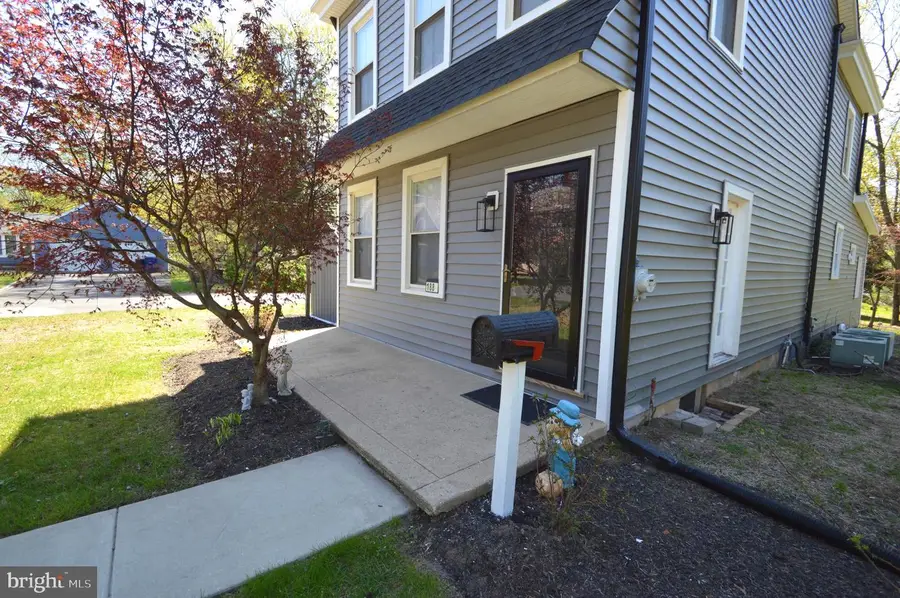 188 Church St E, Beverly, NJ 08010 - #3