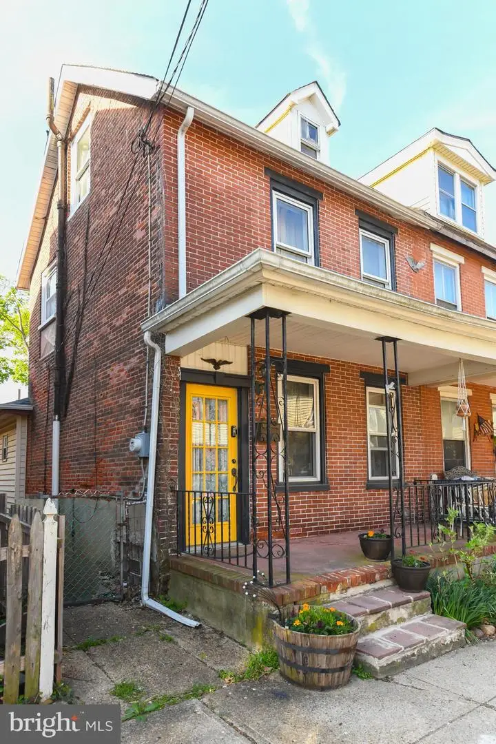 326 Penn St, Burlington, NJ 08016 - #2