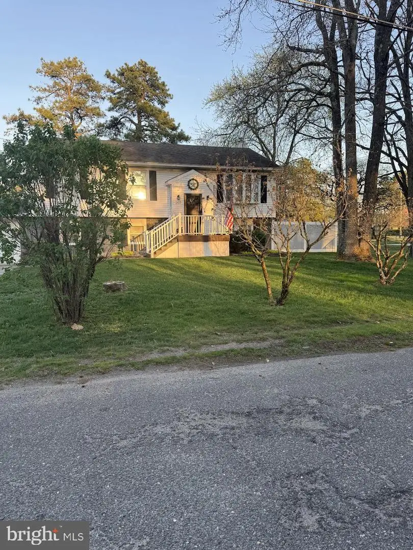 207 Navajo Trl, Browns Mills, NJ 08015 - #1