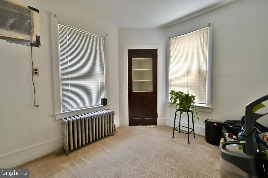 438 W 3rd St, Florence, NJ 08518 - #2