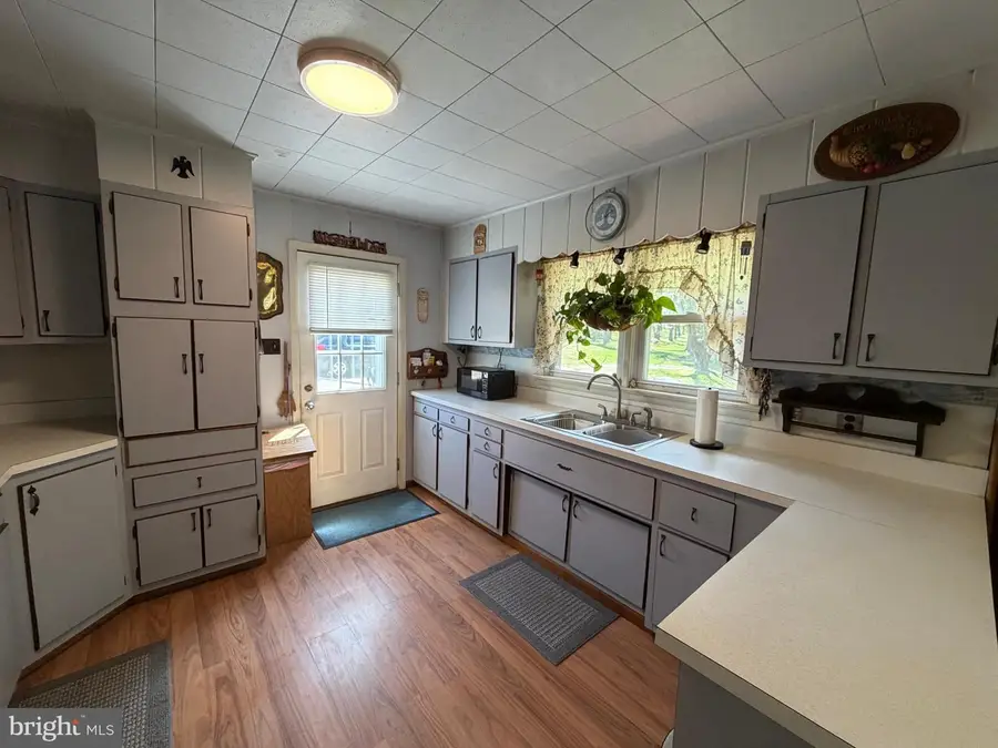 433 Juliustown Pemberton Rd, Juliustown, NJ 08042 - #3