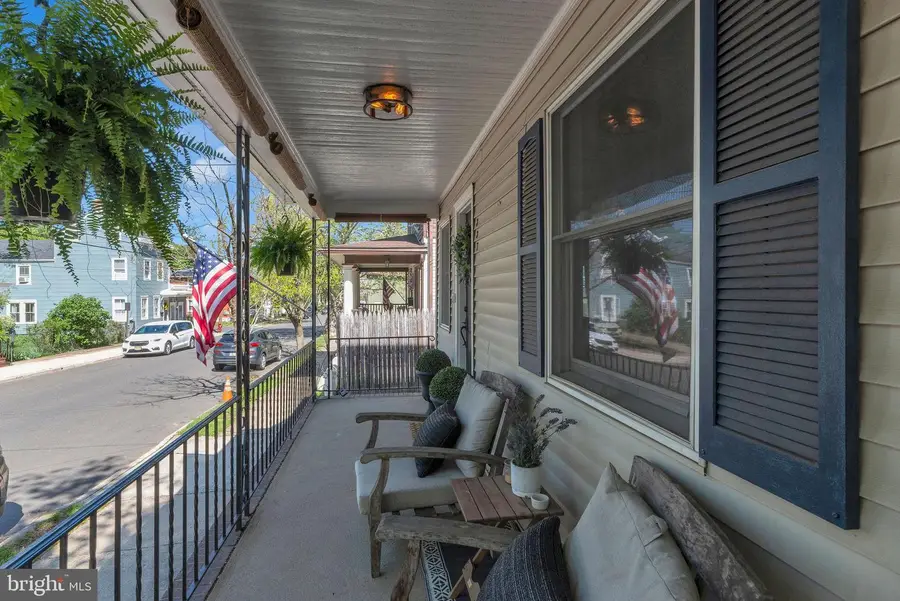 337 Willow St, Bordentown, NJ 08505 - #3