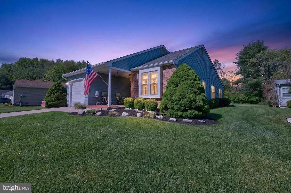 42 Falmouth Dr, Mount Laurel, NJ 08054 - #1