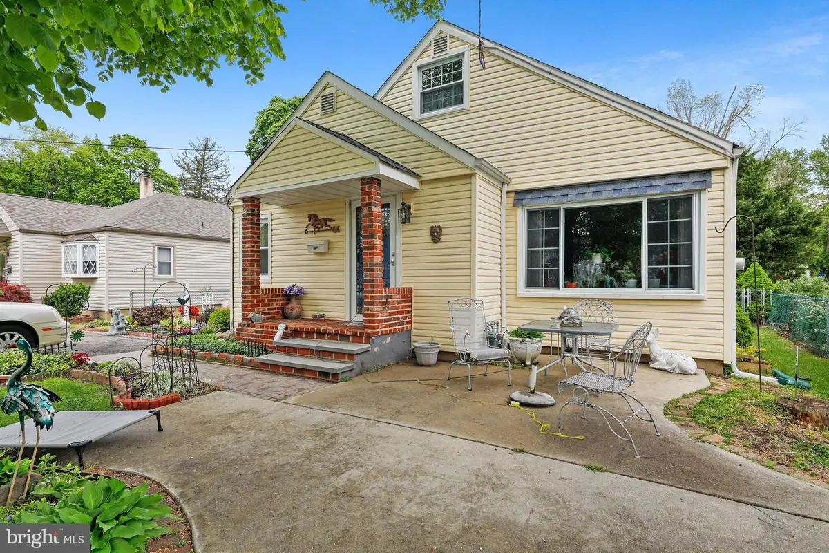1010 Van Rossum Ave, Beverly, NJ 08010 - #1