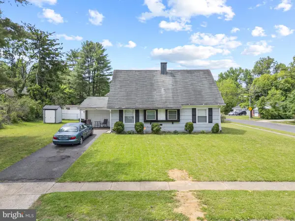 2 Budhollow Ln, WILLINGBORO, NJ 08046